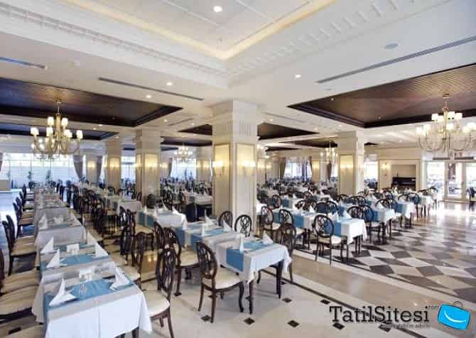 Crystal Palace Luxury Resort Spa 